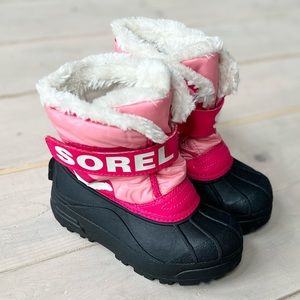 Sorel Kids’ Snow Commander boots size 11 Toddler